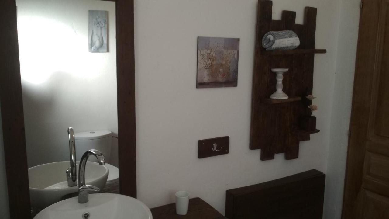 Aiolos Kalamaki  Bagian luar foto